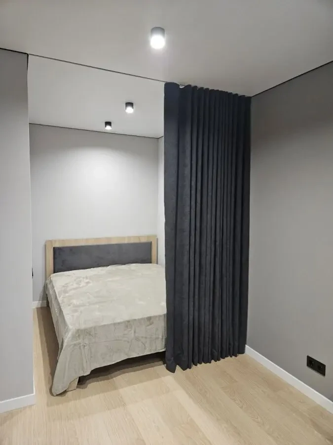 Сучасна 1к квартира в Центрі 8