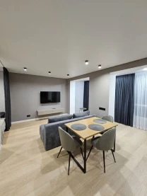 Сучасна 1к квартира в Центрі