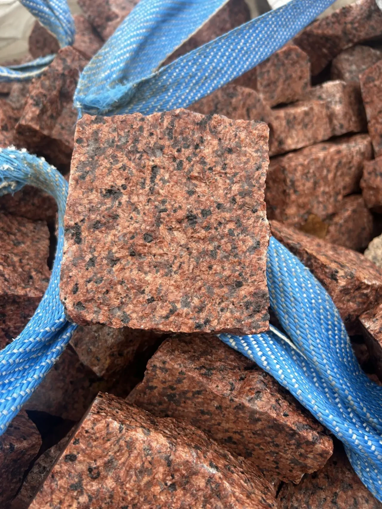 Гранітна бруківка 3