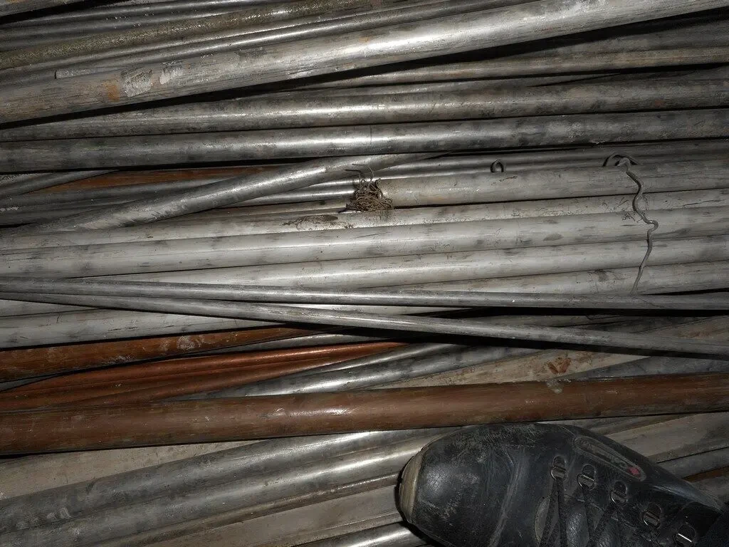 Продам трубы нерж, (разные) лист перфорированный, AISI 4