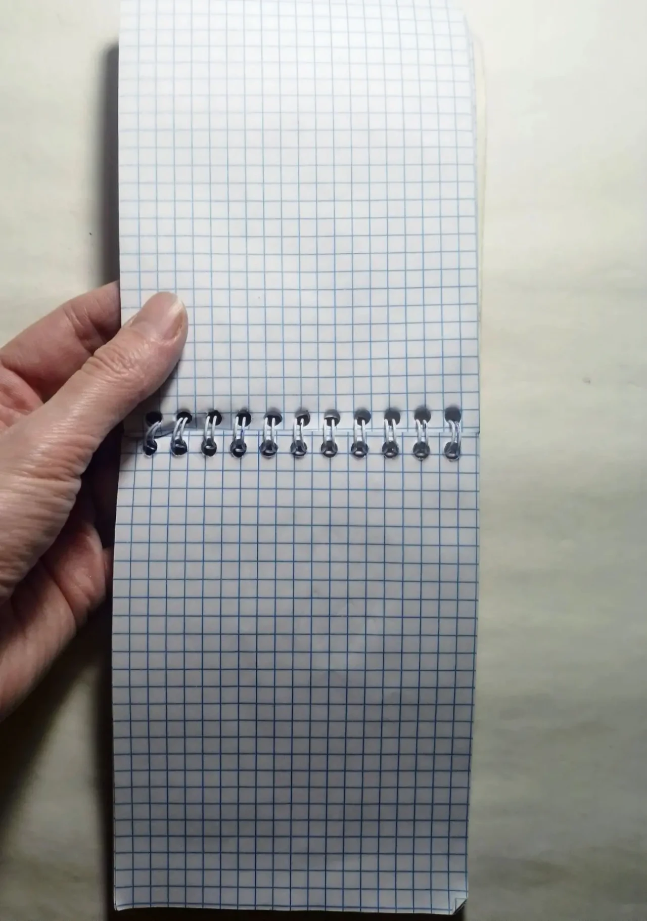 Блокнот клетка а6 пружина 2 штуки набор. 3