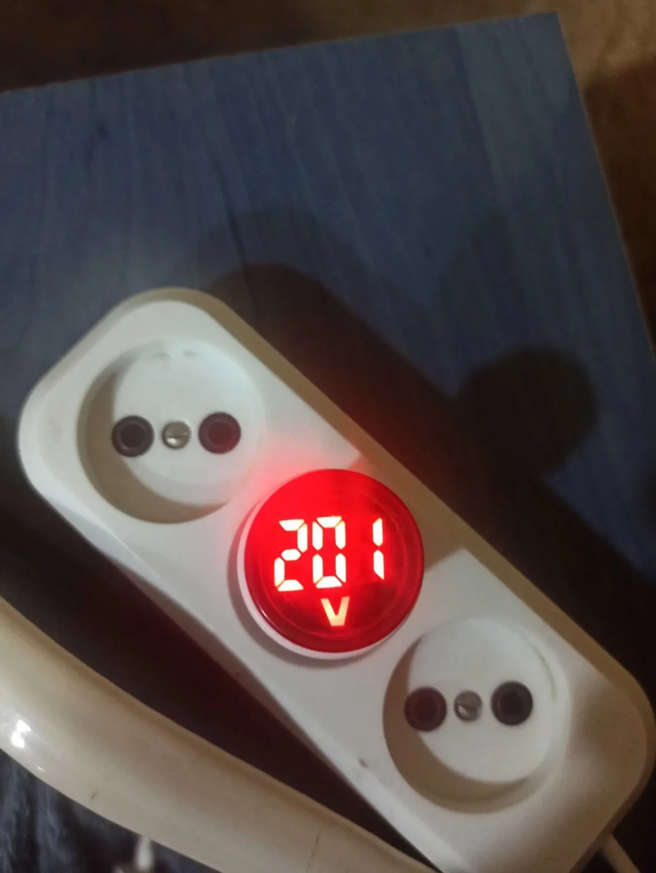 Продам вольтметры 2