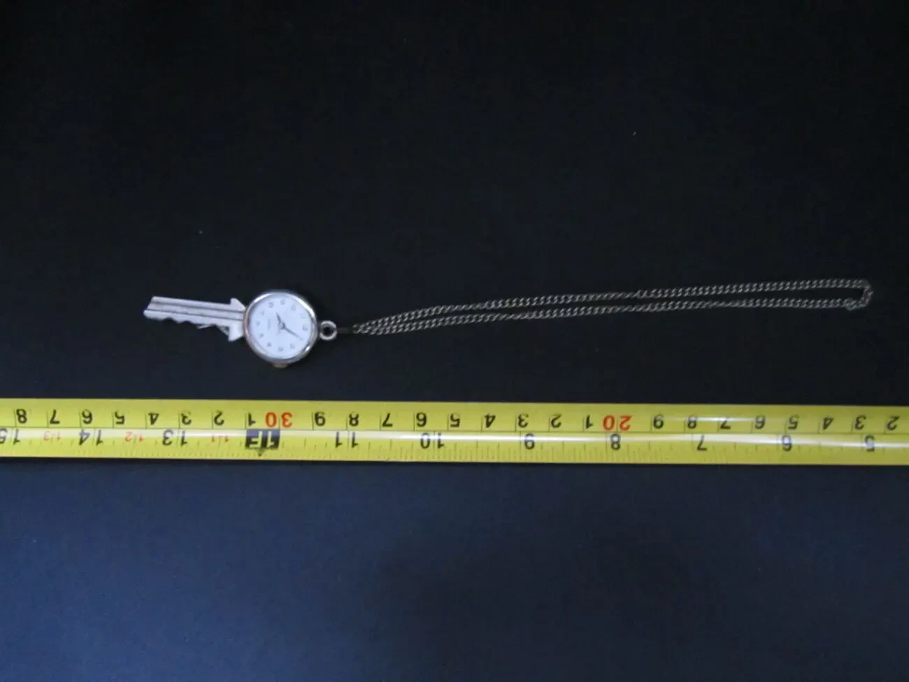 Часы-брелок Ключик Азия. Кварц. 2