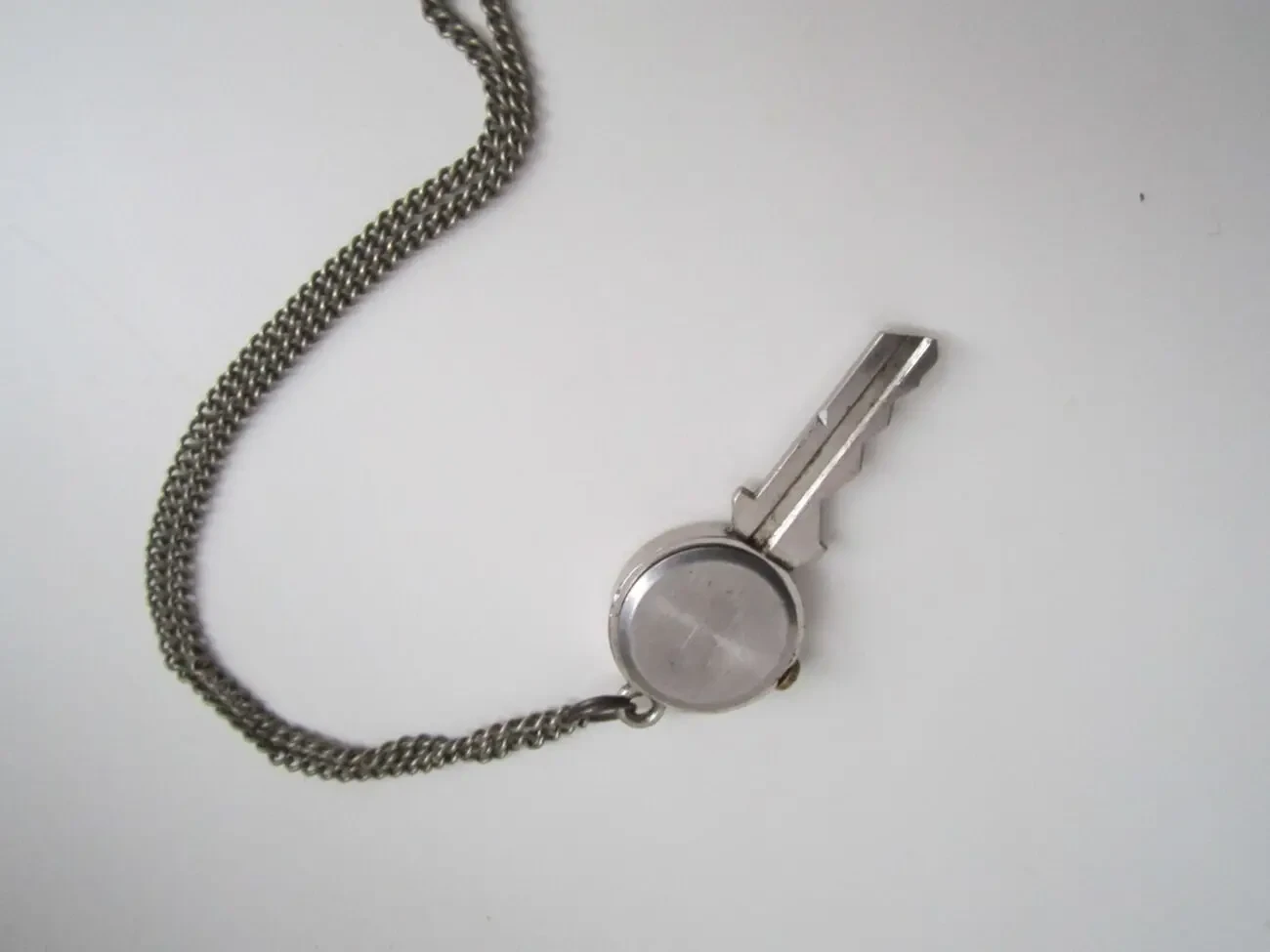 Часы-брелок Ключик Азия. Кварц. 8