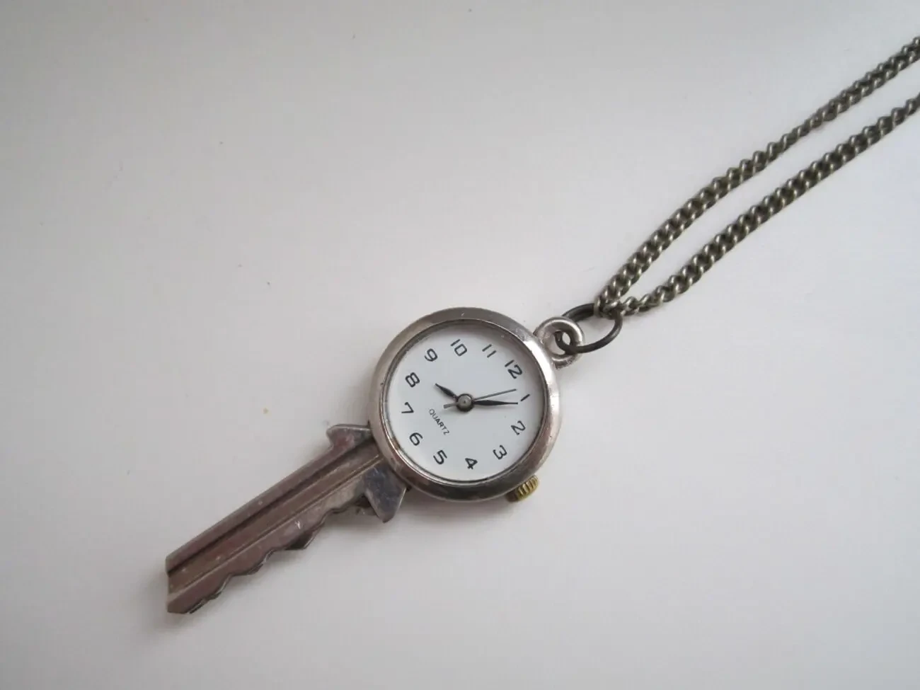 Часы-брелок Ключик Азия. Кварц. 4