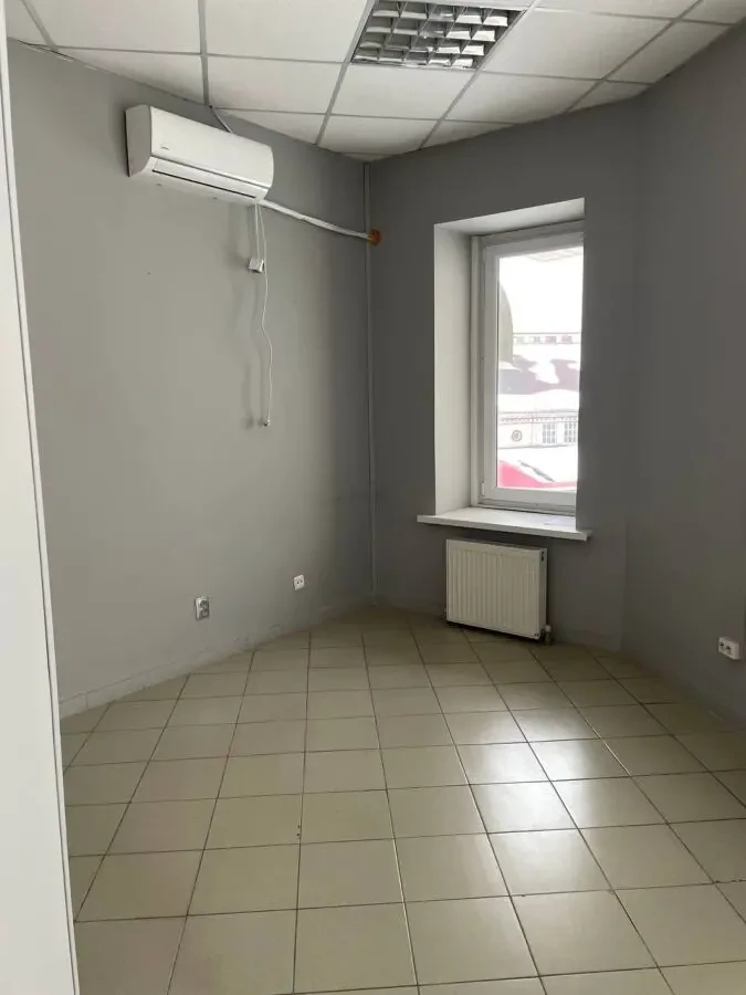 Сдам помещение под офис или услуги ул Боброва, Майдан Озёрный 10