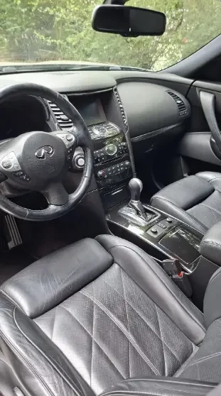 авто с ЄС Infiniti QX70 8