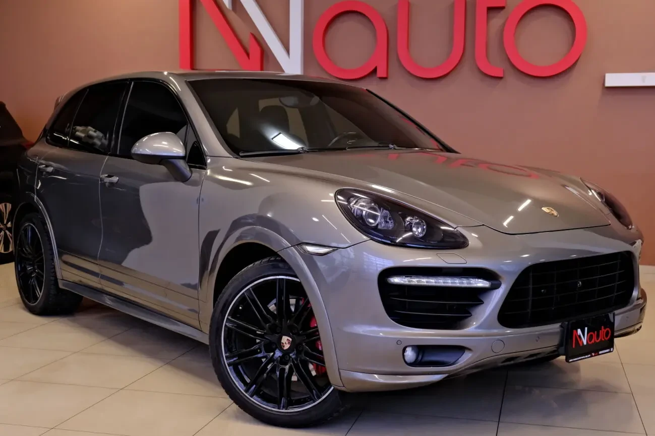 Porsche Cayenne GTS 4