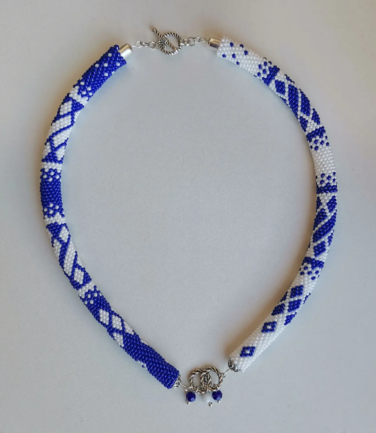 Прикраса із бісеру кольє-джгут Сніжна синява 7