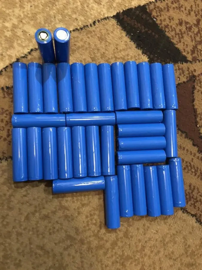 Акумулятори18650 тесла с