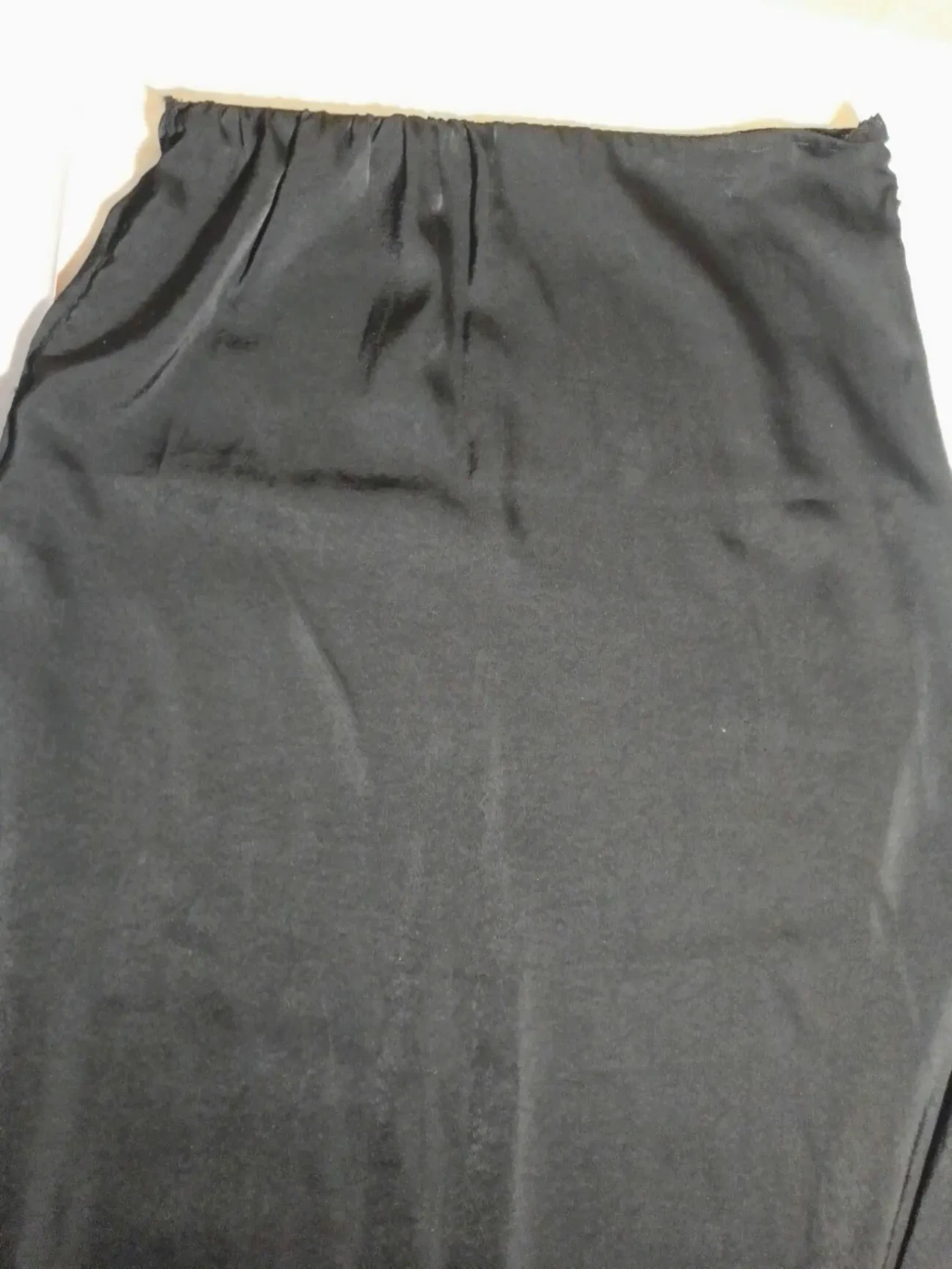 Черная юбка 8 10 с трапеция, глянцевая, п э, длинная, на резинке 2