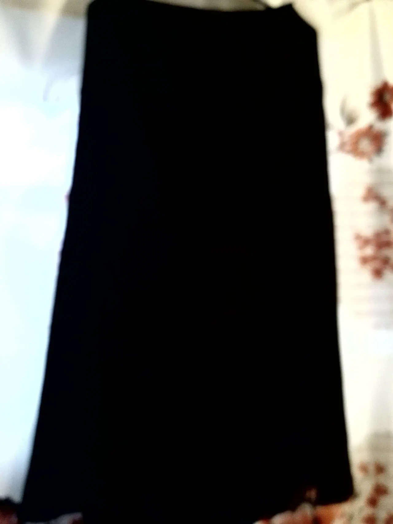 Черная юбка 8 10 с трапеция, глянцевая, п э, длинная, на резинке