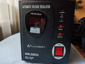 Релейный стабилизатор Luxeon KDR-2000VA