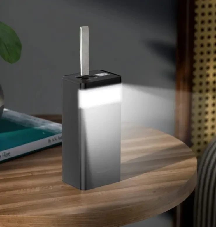 Потужний повербанк на 100000 мАг для тривалої автономної роботи 6