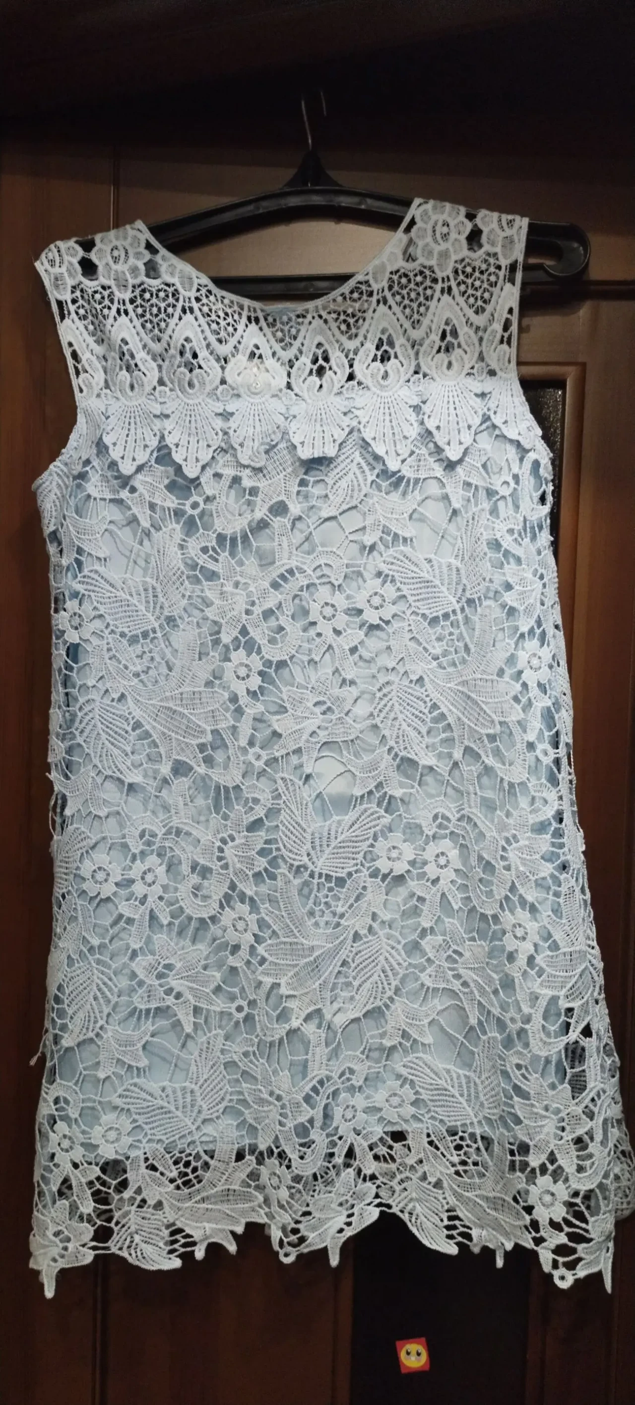 Гарна сукня блакитного кольору