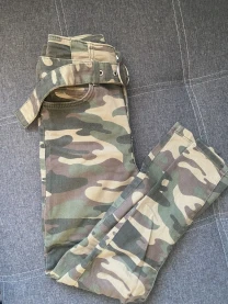 Джинсы для девочки Bershka 10-11 лет