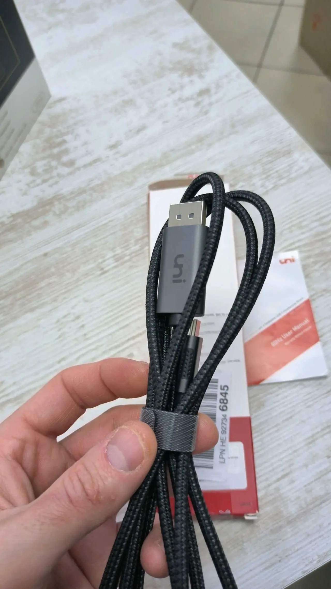 Кабель Uni USB-C на DisplayPort (DP) длиной 1 4