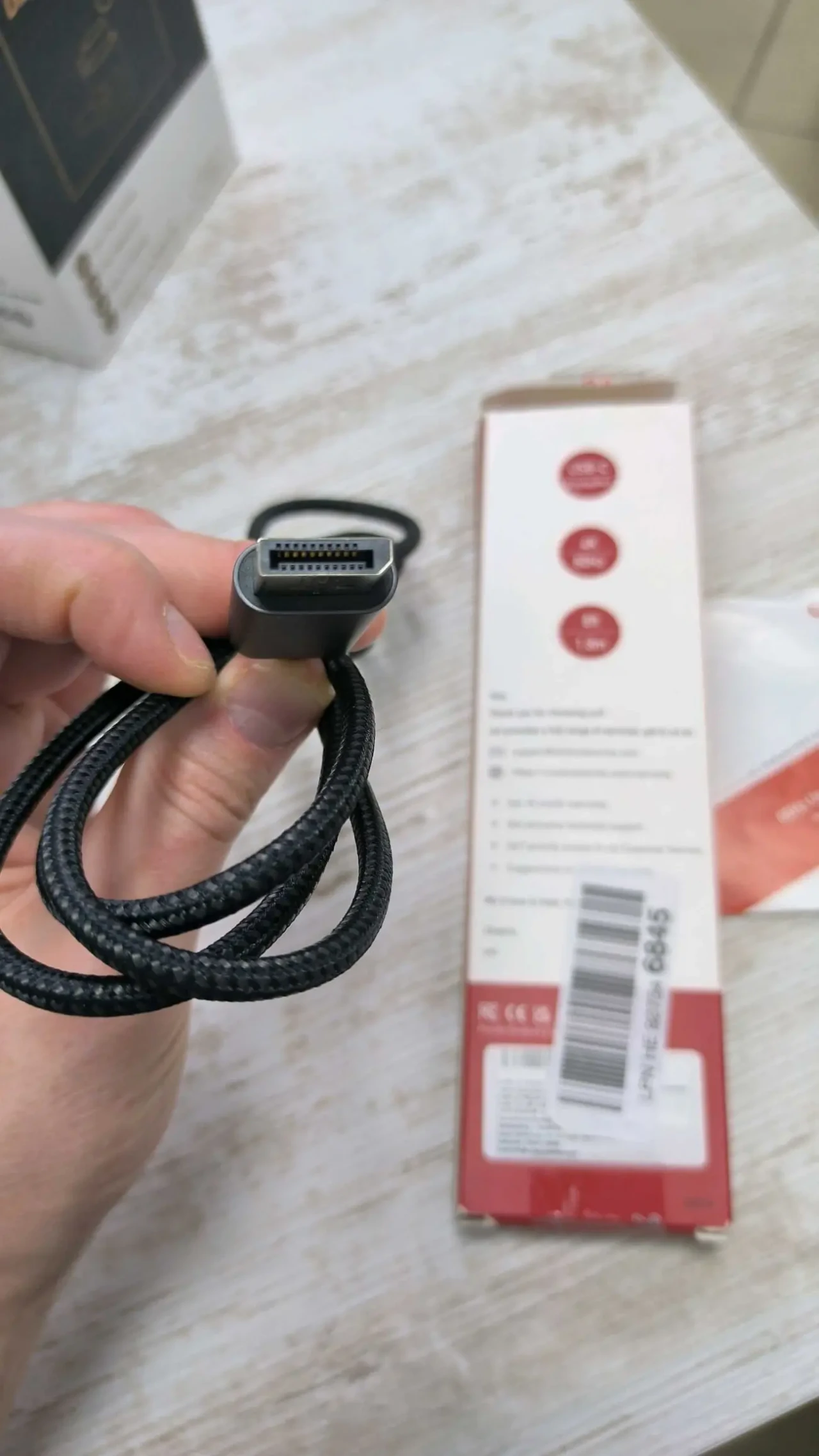 Кабель Uni USB-C на DisplayPort (DP) длиной 1 5