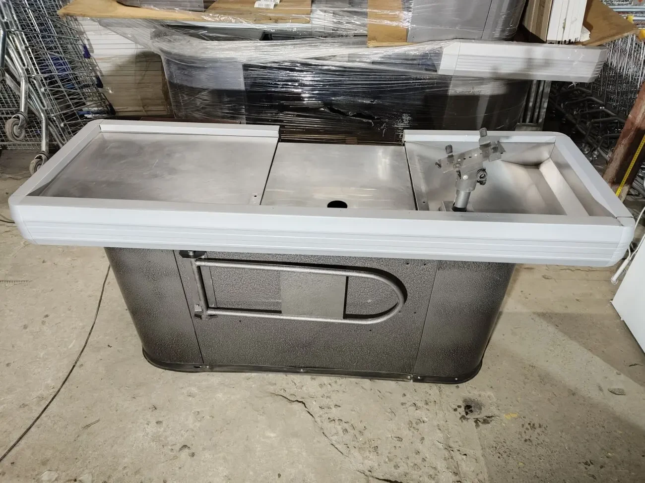 Касовий прилавок 1,8, касовий стіл, касове місце, каса 2