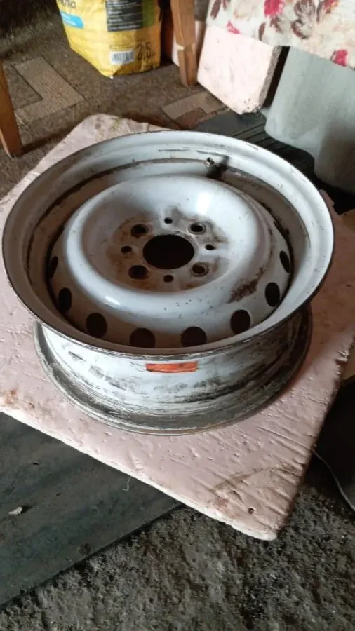 Майже нові сталеві диски R13