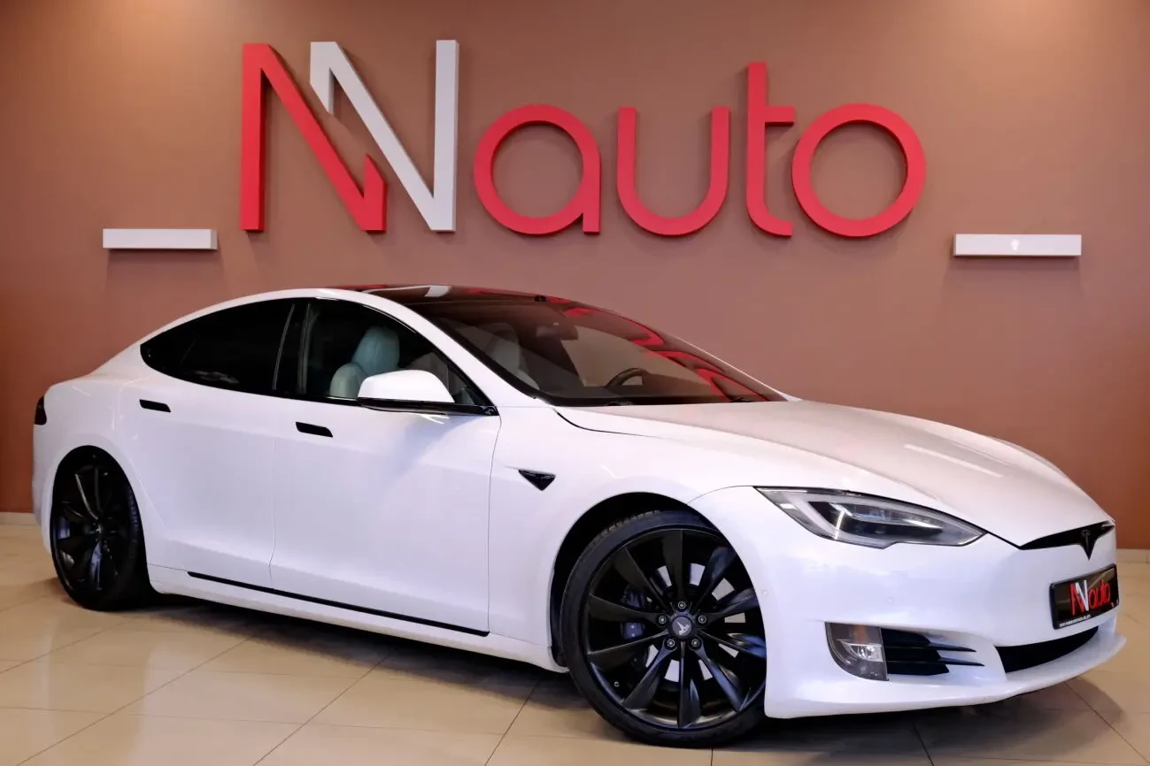 Tesla Model S Long Range Plus 4