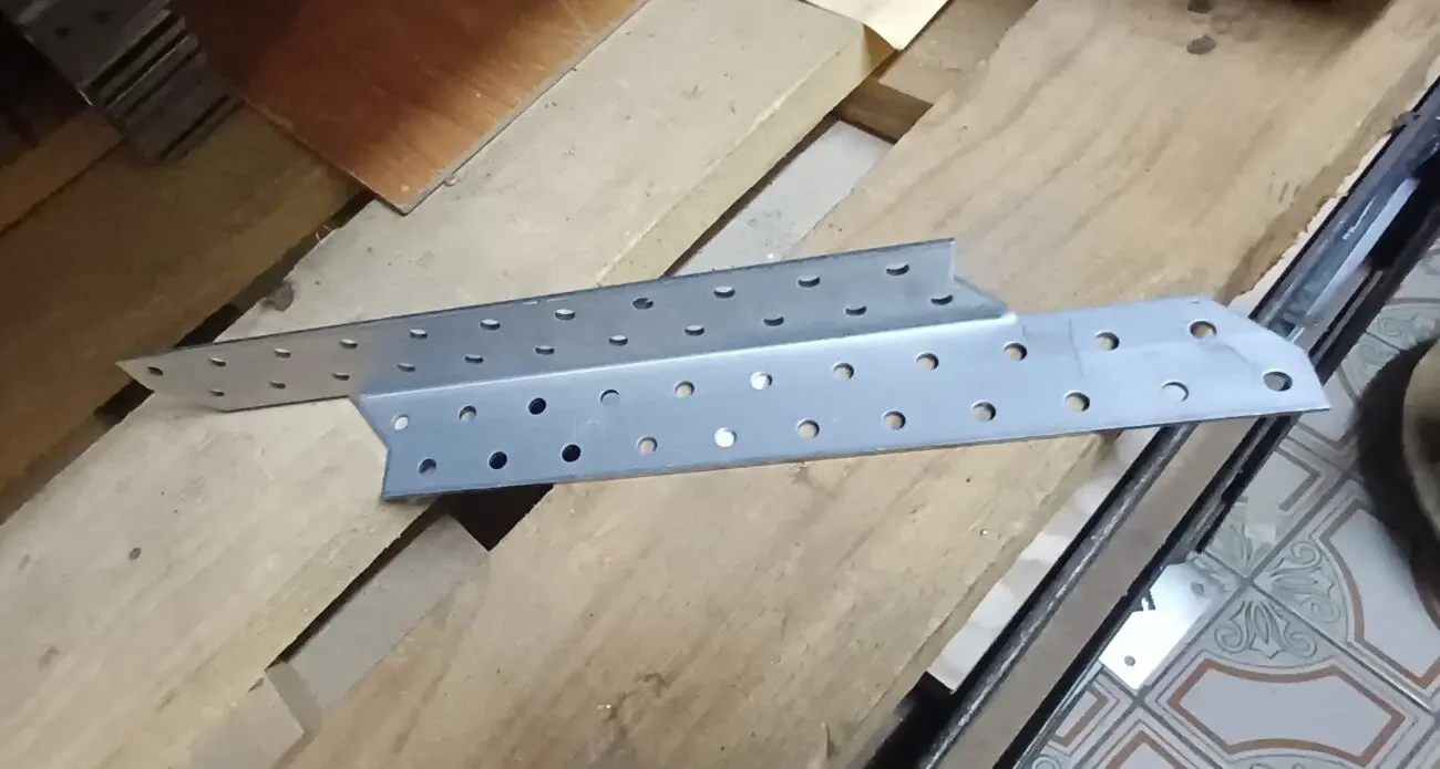 Пластина 180х16х2 мм для террасной доски 3