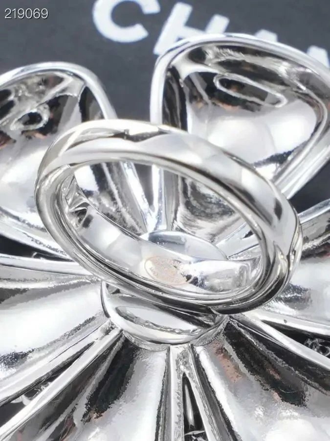 Каблучка/брошка Chanell 4