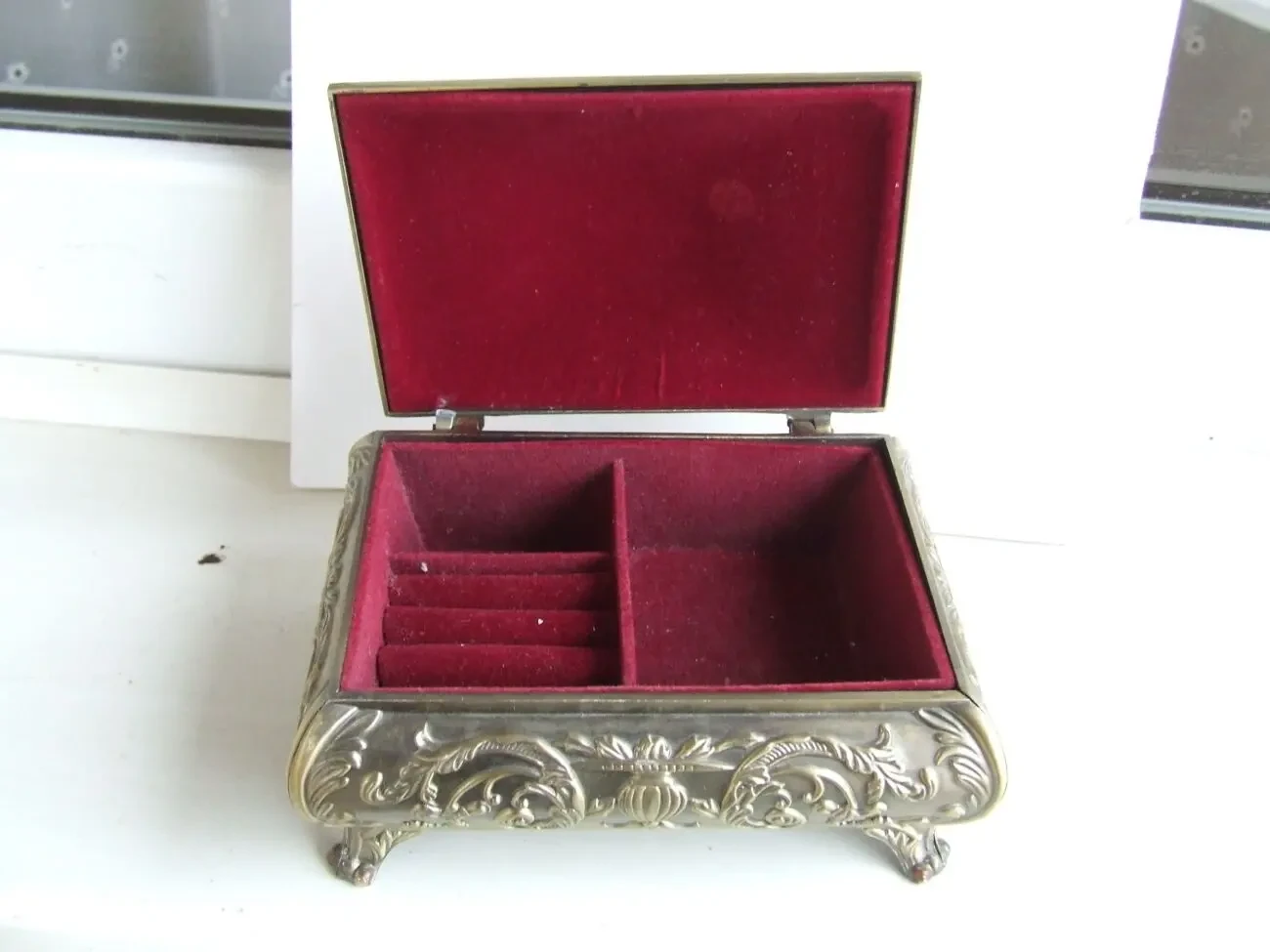 Коробка для прикрасс або.роз14х10х7 см.вага 520 гр. латунь або.. 2