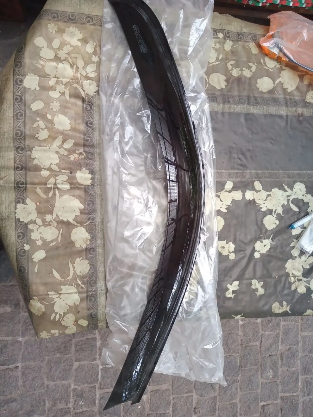 Ветровик  на дверь Буса 2