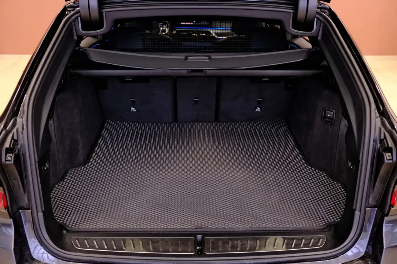 BMW 530i xDrive Touring 9