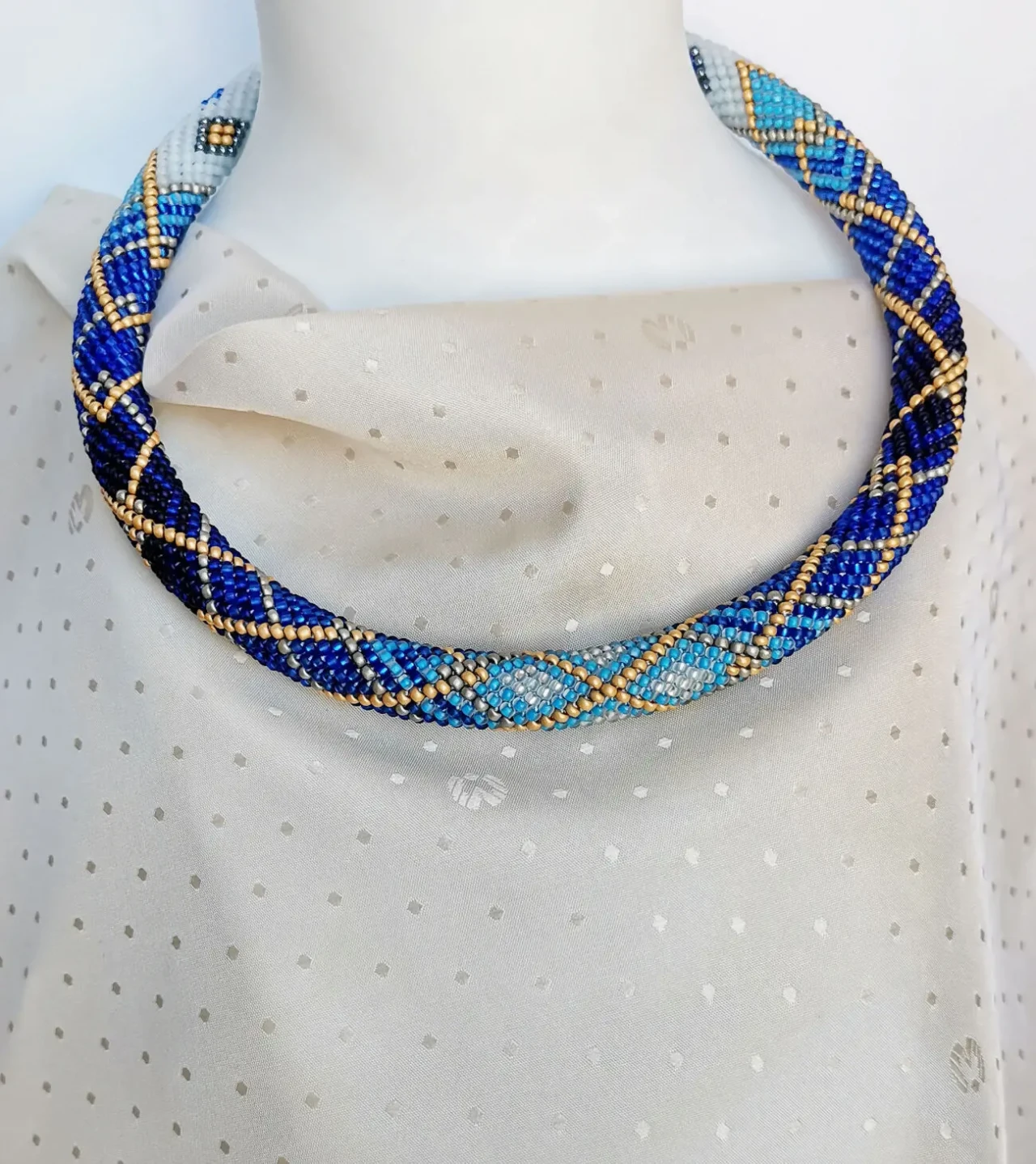 Прикраса із бісеру кольє-джгут Північне сяйво 5