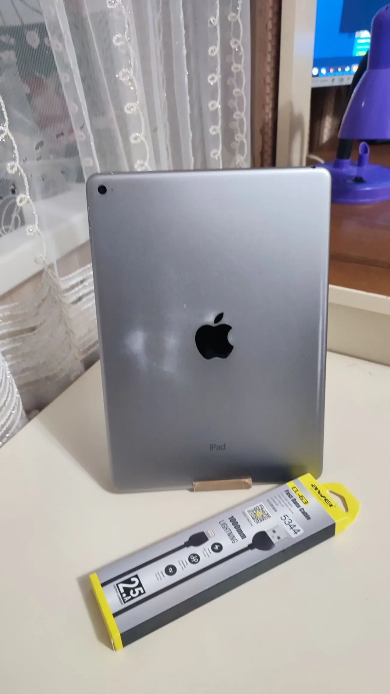 Продам планшет Apple iPad Air 2 Wi-Fi 2/16GB,стан відмінний. 6