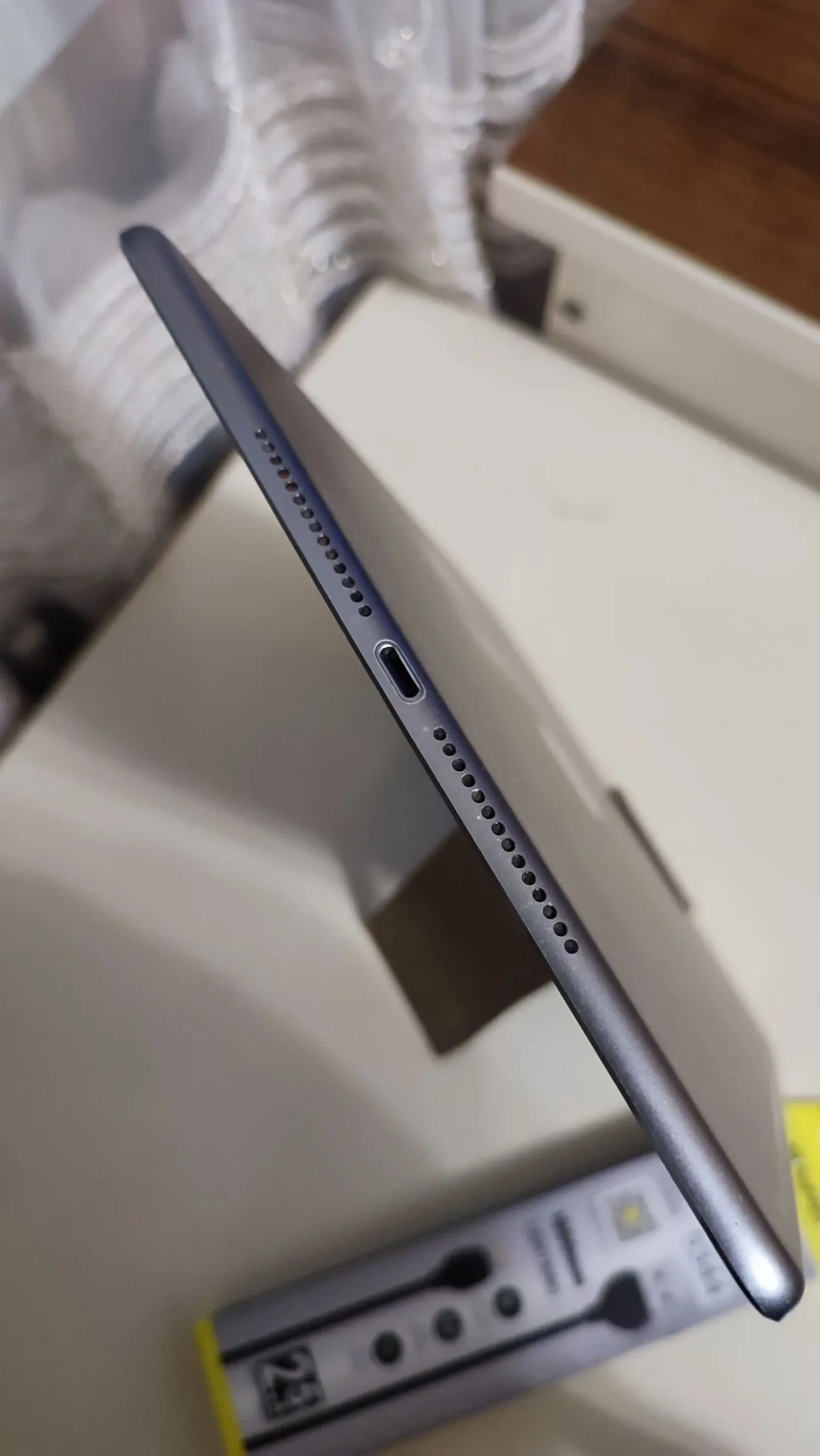 Продам планшет Apple iPad Air 2 Wi-Fi 2/16GB,стан відмінний. 4