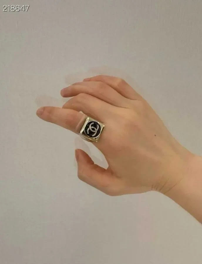 Каблучка Chanell 7