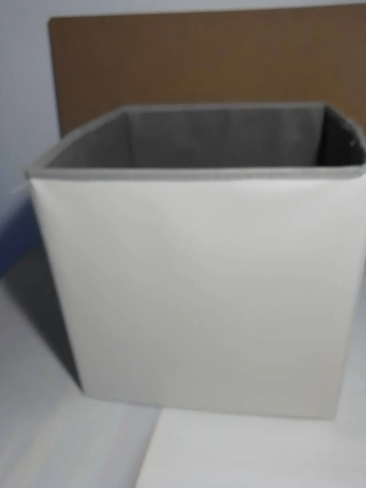 Короб для хранения вещей 35 см складной, белая пленка, серый текстиль