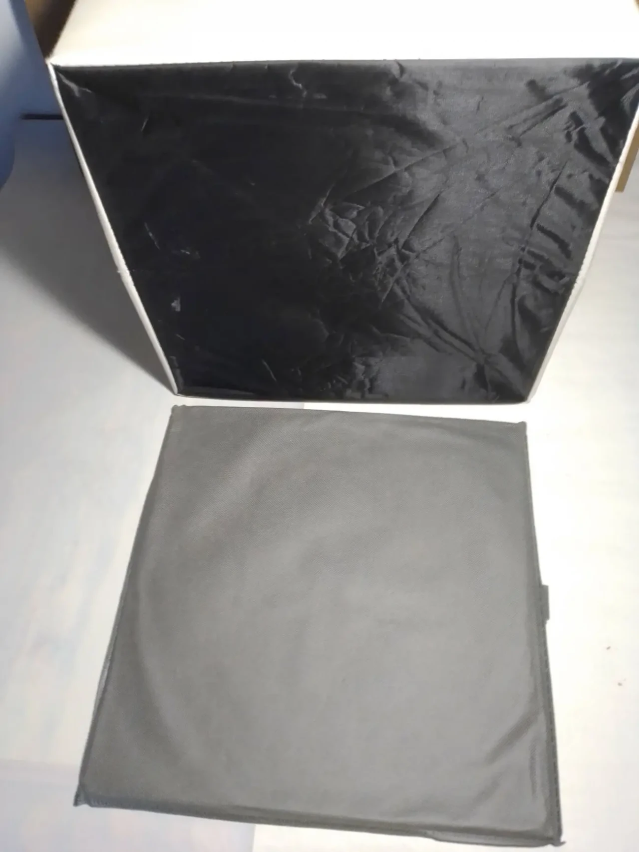 Короб для хранения вещей 35 см складной, белая пленка, серый текстиль 3