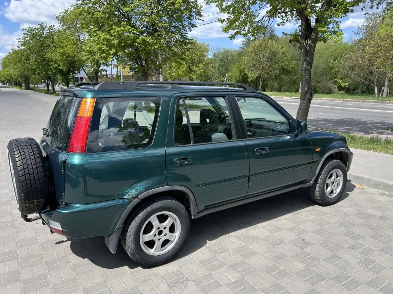 Honda C-RV 2000 року 3
