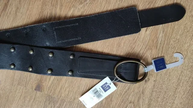 Продам ремень GAP кожаный новый 6