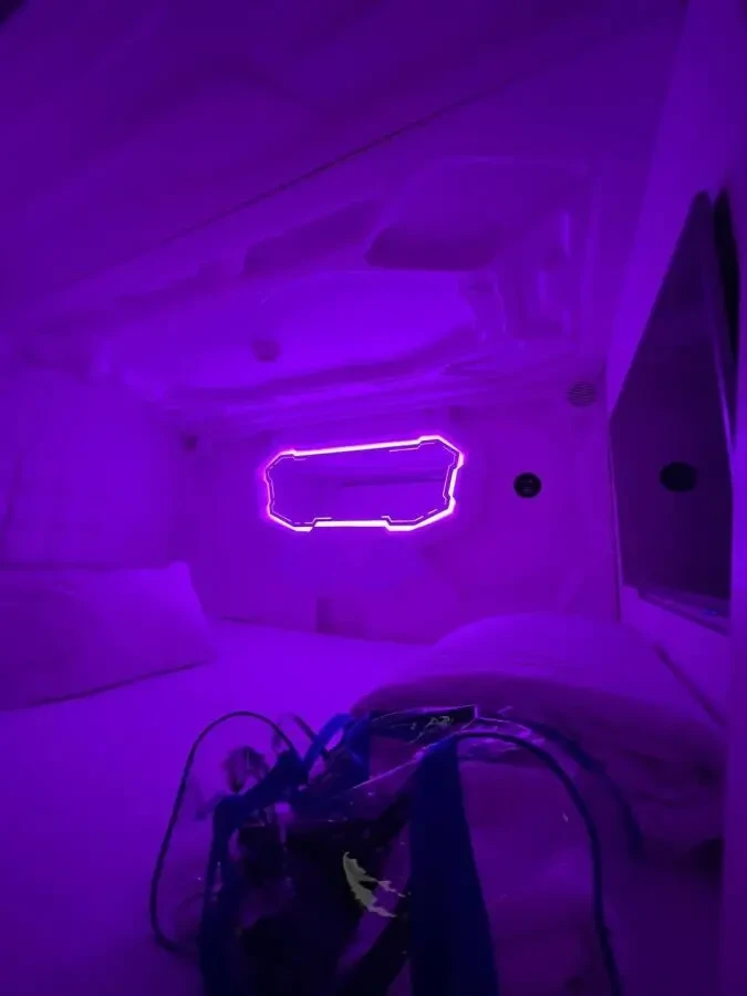 Капсульний готель у центрі Києва 2