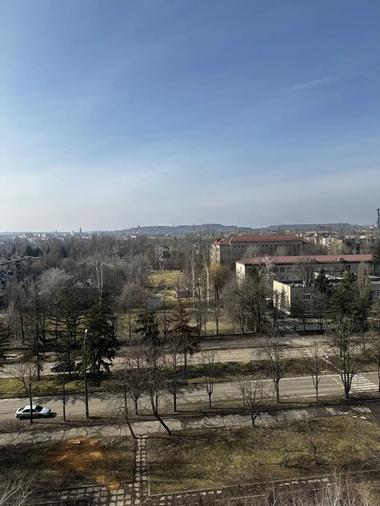 Продам затишну квартиру 10