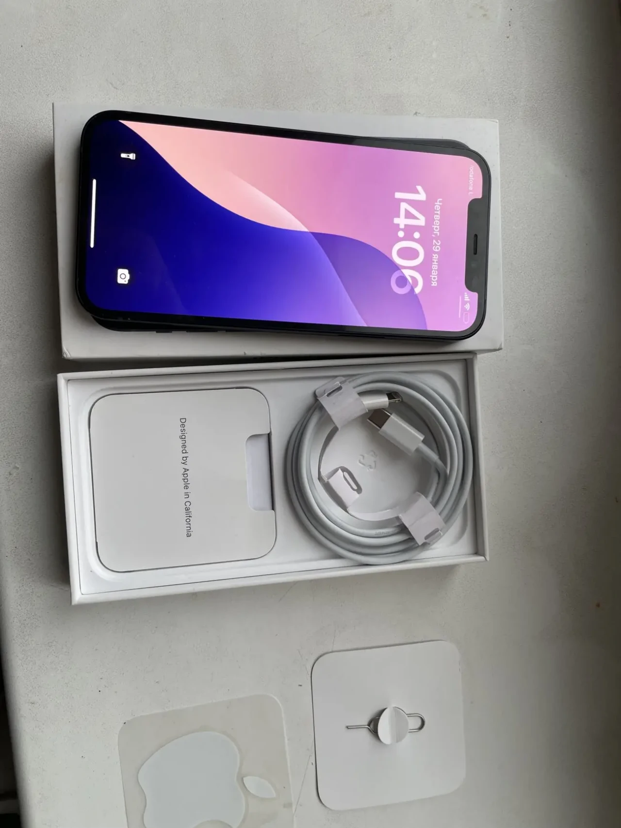 iPhone 12 , 128 gb