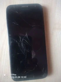 Смартфон Samsung Galaxy J3