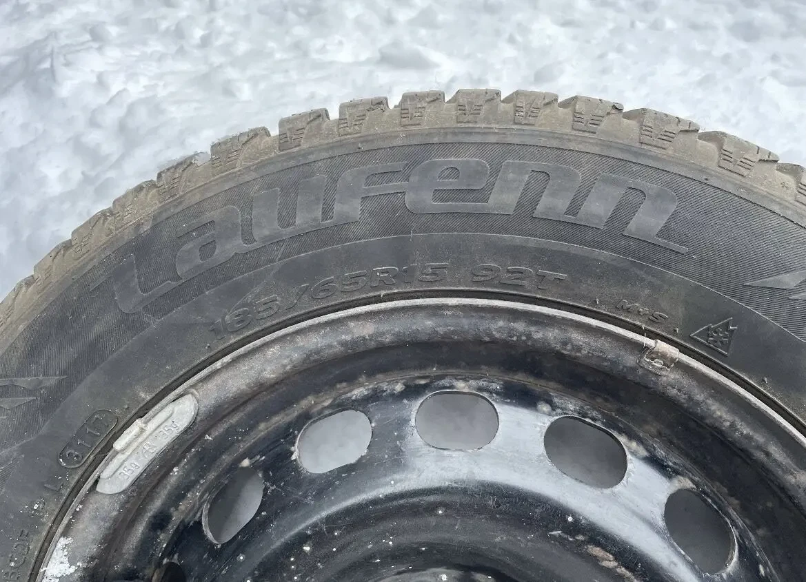 Шини Laufenn з дисками 185/65 R15 92T під шип 3
