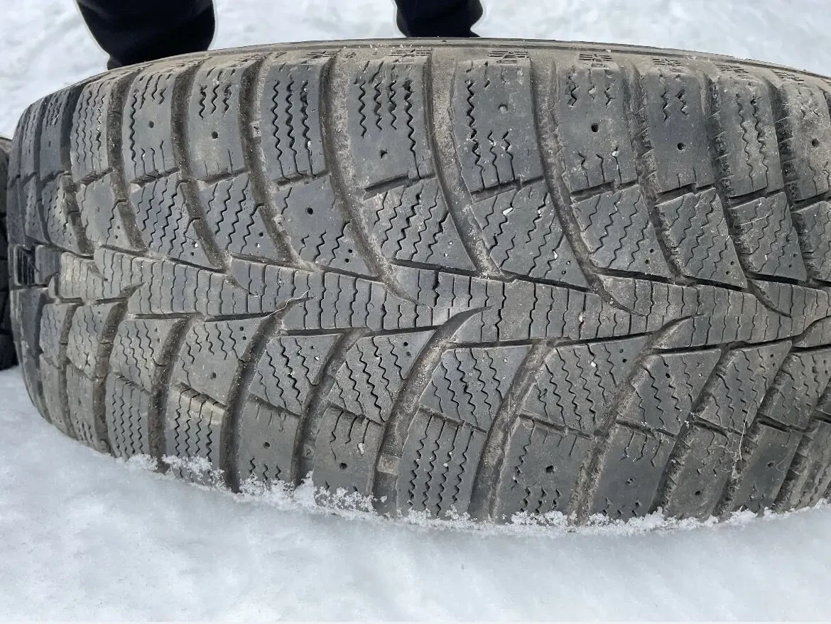 Шини Laufenn з дисками 185/65 R15 92T під шип 6