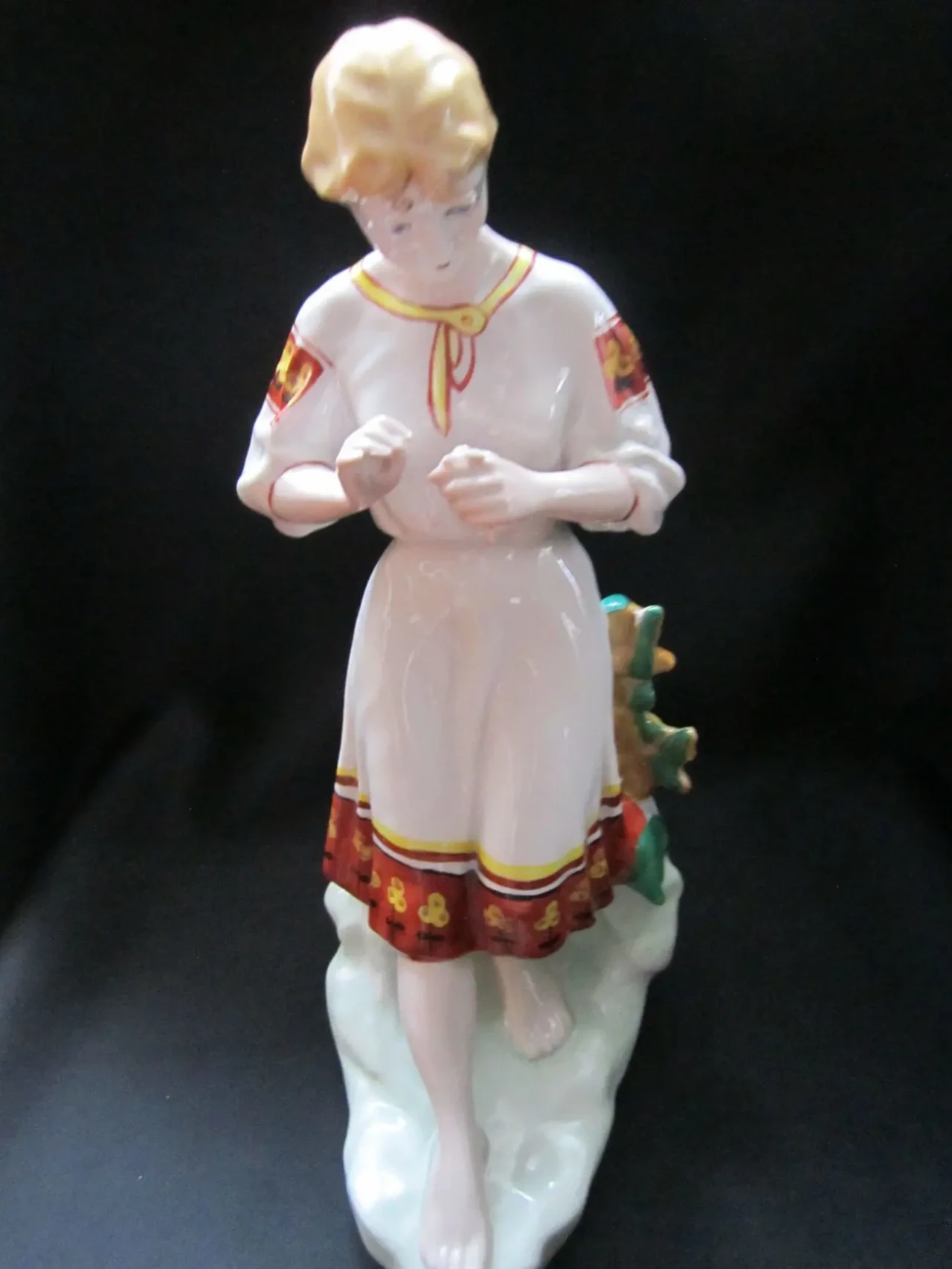 Фарфор Гадание на ромашке.полонное 2