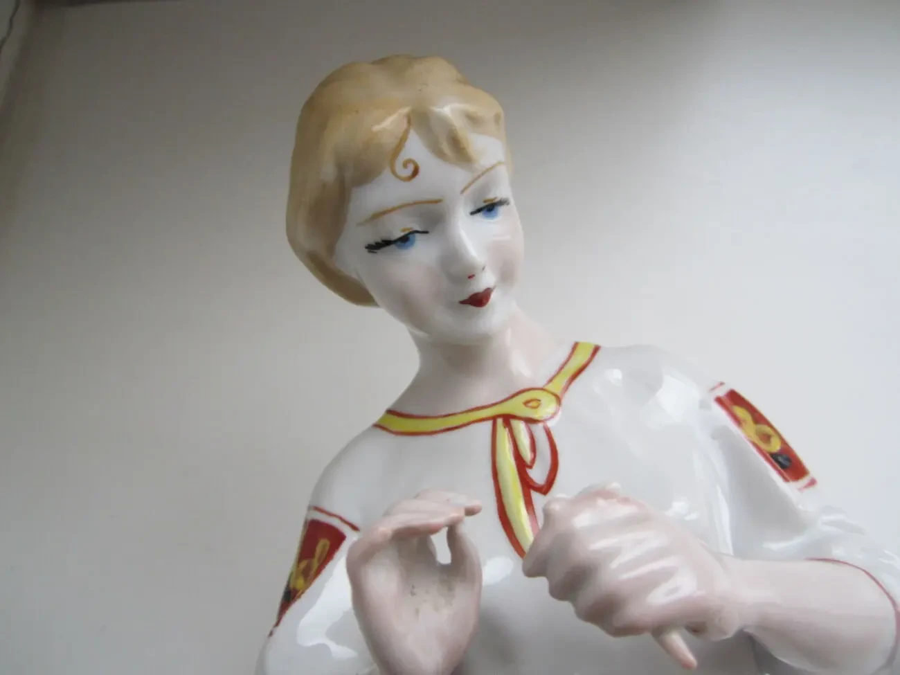 Фарфор Гадание на ромашке.полонное 2 10