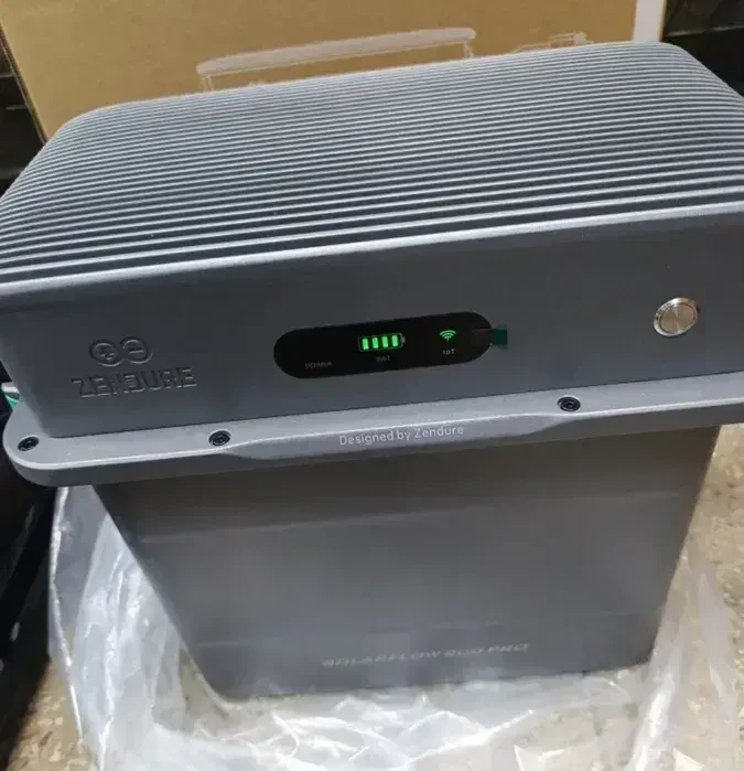 Зарядная станция Zendure solarflow 800 pro 1920Wh 4