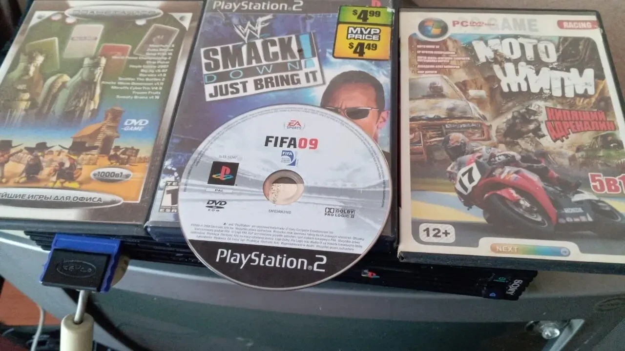 PlayStation 2, 2 джойстики, карта пам,яті, 3 ігри 10