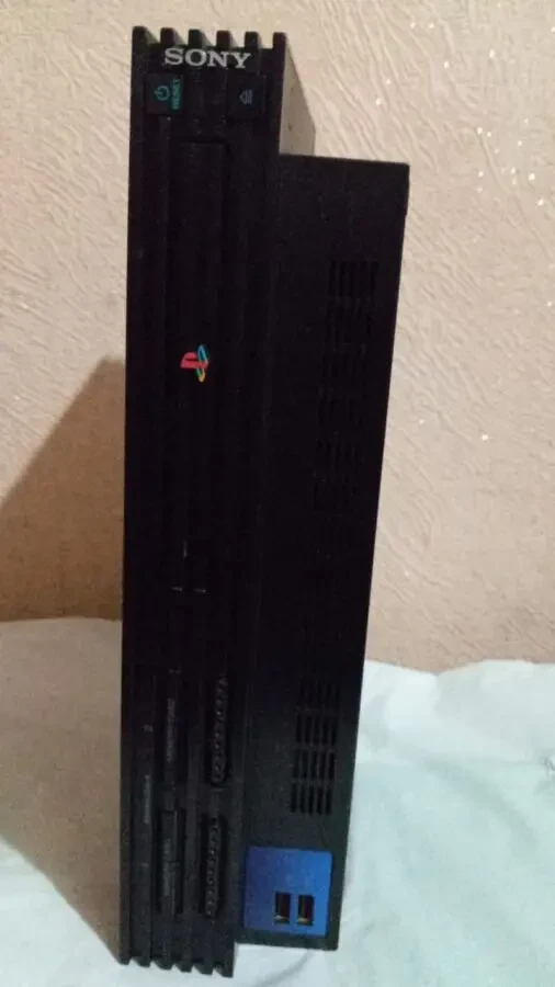 PlayStation 2, 2 джойстики, карта пам,яті, 3 ігри 3