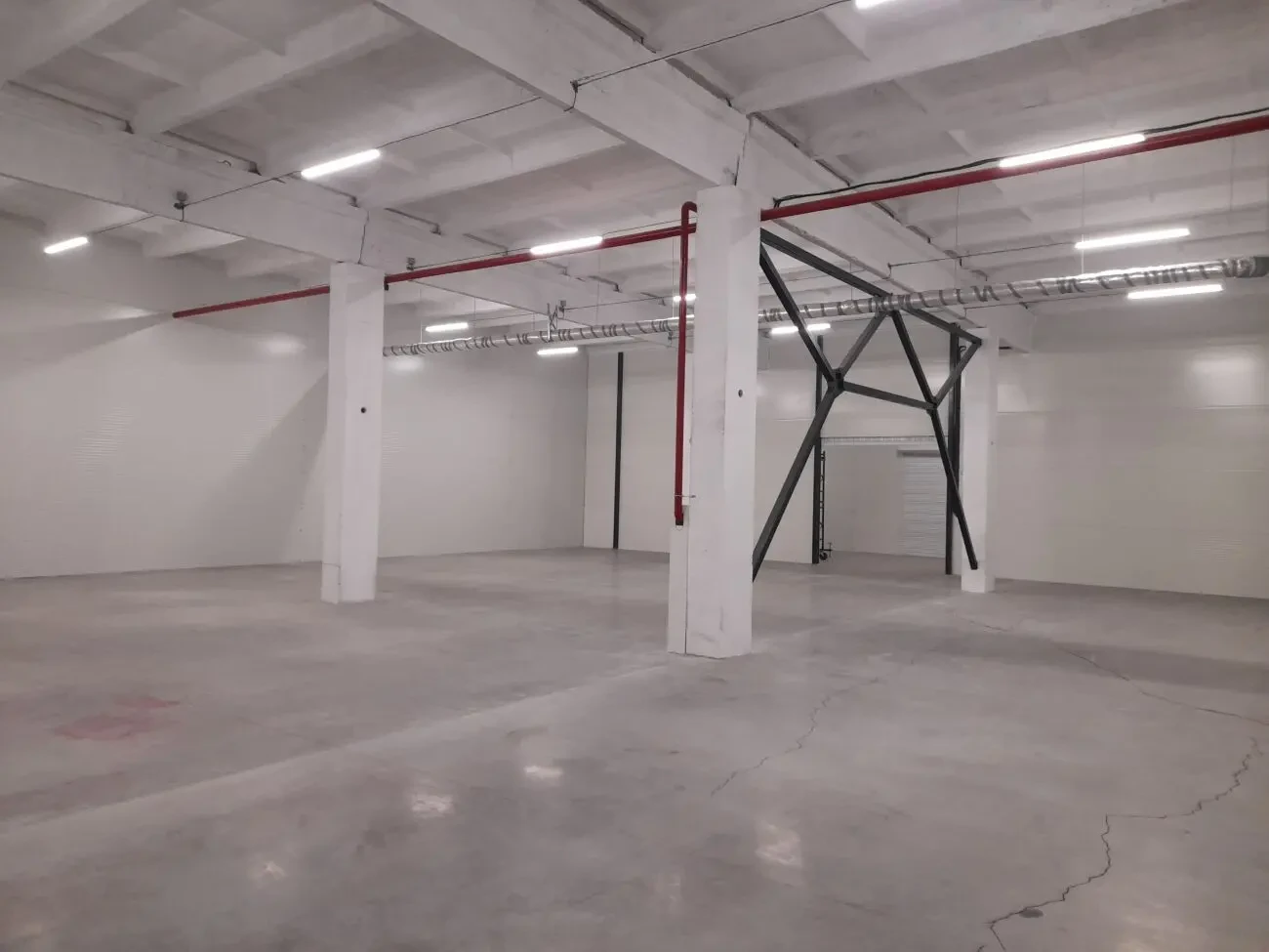 Оренда Склад  з рампою 385 кв. м. Індустріальний парк КИТ 7